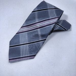 Geoffrey Beene All Silk Tie Unique Beautiful Plaid